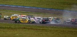 Strike com 10 carros marca corrida de abertura da Stock Car em 2017