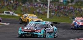 Barrichello ganha 20 posições e chega em 4º na abertura da Stock Car