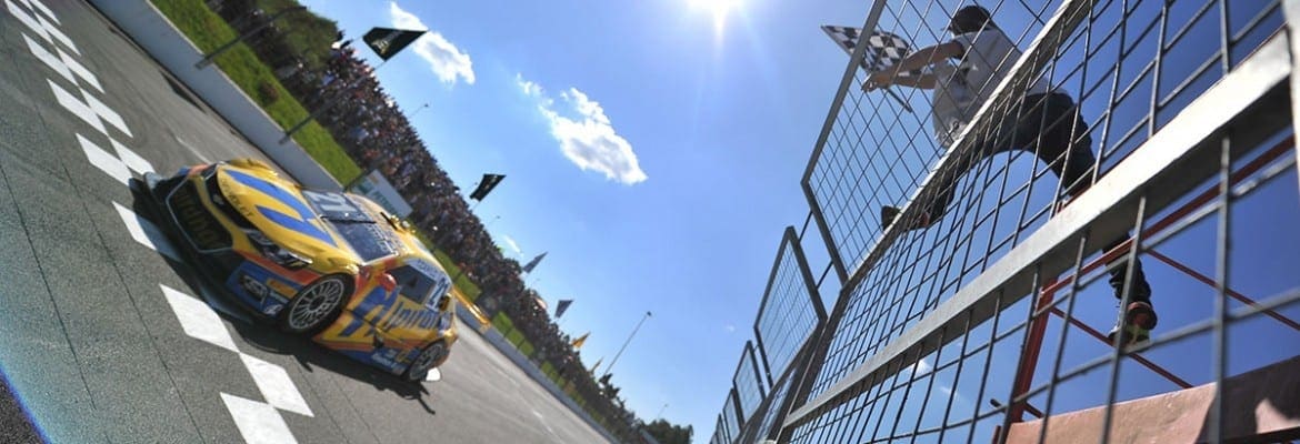 Thiago Camilo vence no Velopark e assume liderança do campeonato