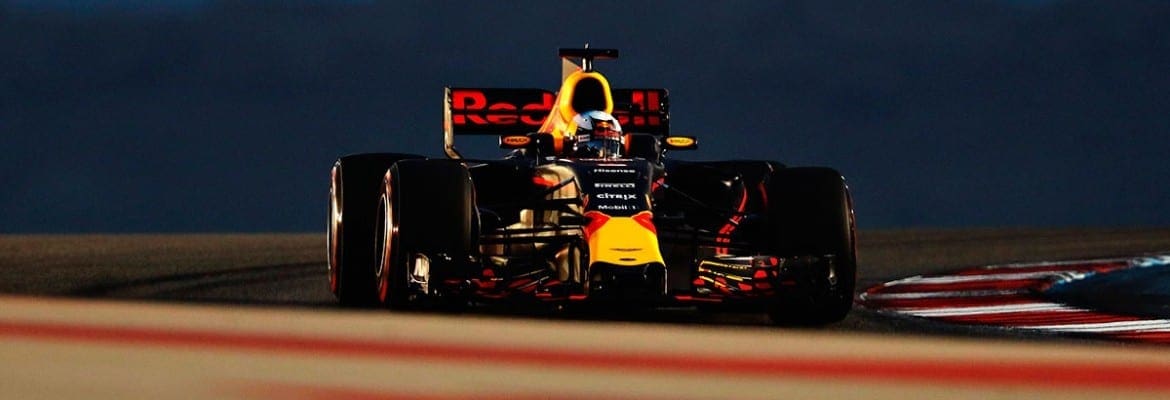 Daniel Ricciardo feliz por estar à frente de uma Ferrari