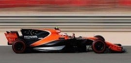 Alonso sobre McLaren: “O déficit de potência nas retas hoje foi incrível”