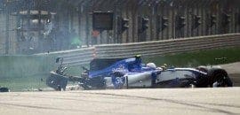 Decepcionando com acidente, Giovinazzi se desculpa com Sauber