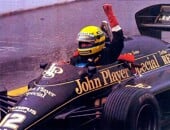 F1: Bearman revela emoção ao pilotar Lotus de Senna
