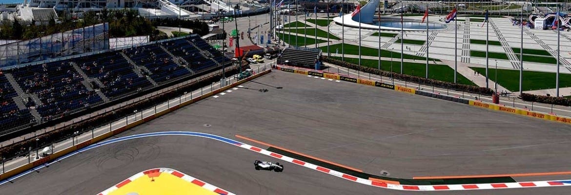 Stroll: “Espero que a sorte esteja do meu lado amanhã”