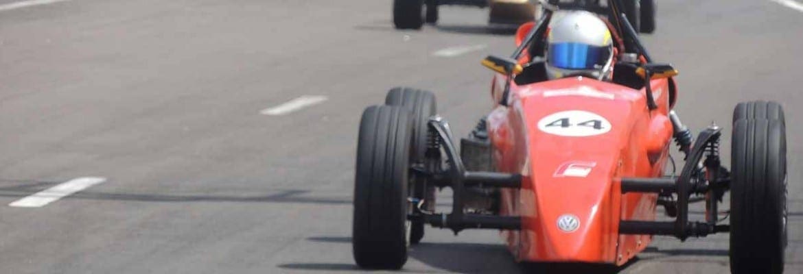 FVee leva sua emoção para a abertura da Copa ECPA, em Piracicaba