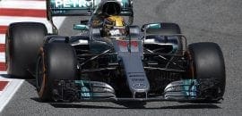 Hamilton confirma o favoritismo e crava a pole em Barcelona