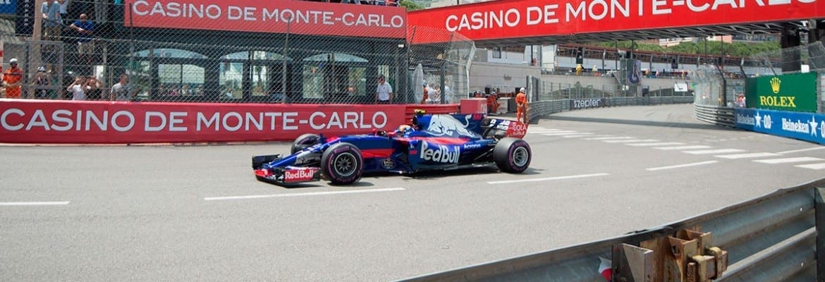 Carlos Sainz e Daniil Kvyat demandam atualizações da Renault