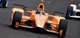 Fernando Alonso comemora desempenho apesar de abandono