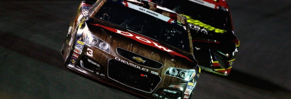 Austin Dillon vence as 600 Milhas de Charlotte ao evitar pane seca no fim