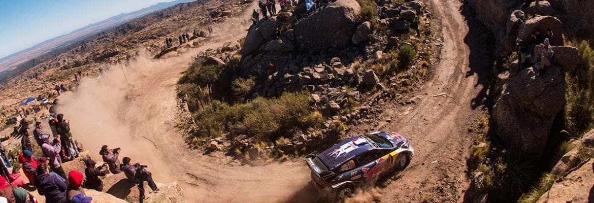 Lenda-viva e ícone atual aceleram em etapa das 10 mil curvas do Mundial de Rally
