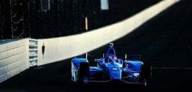 Scott Dixon, da Ganassi, comemora pole na Indy 500