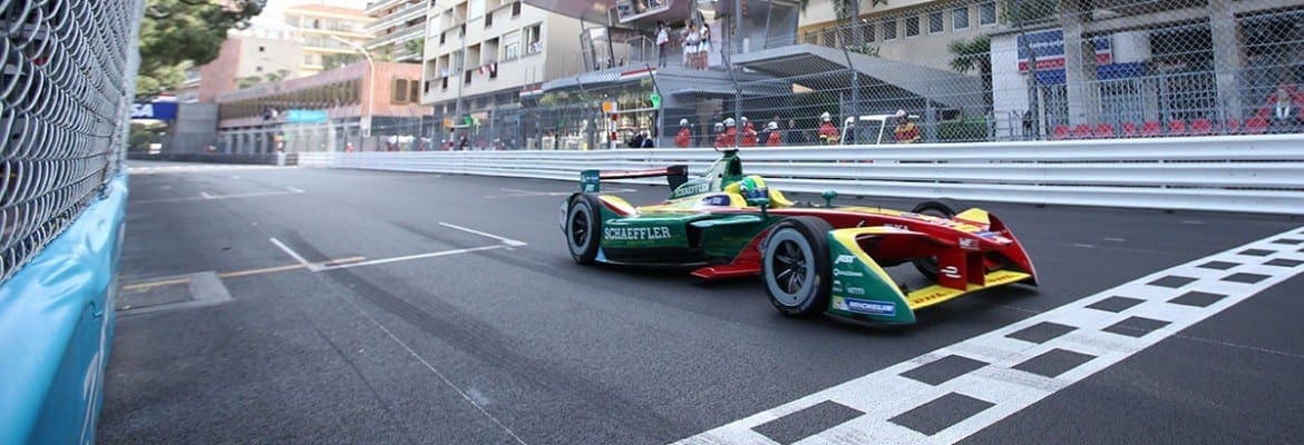 Lucas di Grassi conquista seu 17º pódio na Fórmula E