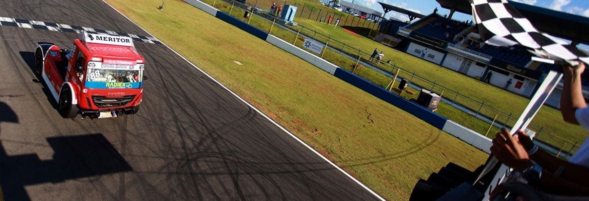 Copa Truck: Roberval e Beto dividem as primeiras vitórias