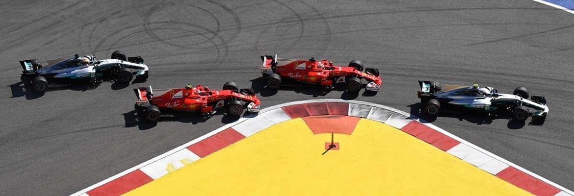 Bottas afirma que segurar Vettel é o seu trabalho