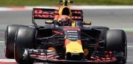 Ainda distante das rivais, Red Bull marca 5º e 6º tempo na Espanha