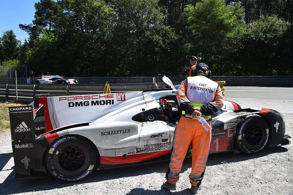 Porsche dá a volta por cima para vencer uma das mais emocionantes 24 Horas de Le Mans Andre Lotterer (Porsche) - Le Mans