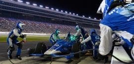 Kanaan pede desculpas por causar acidente que envolveu oito carros