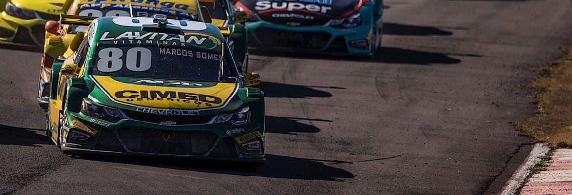 Cimed Racing perde vitória e 3º em uma única volta
