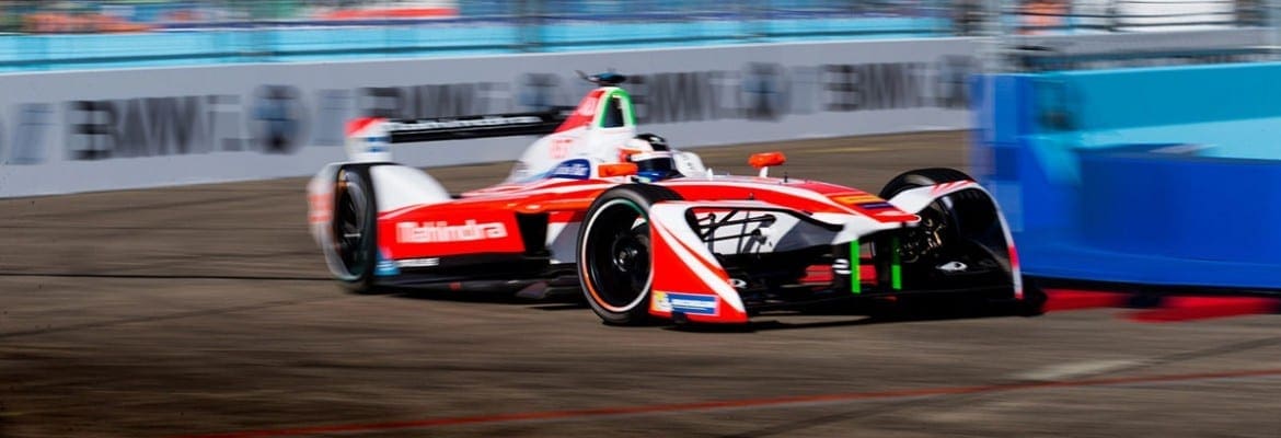 Rosenqvist ultrapassa Di Grassi para vencer primeira em Berlim