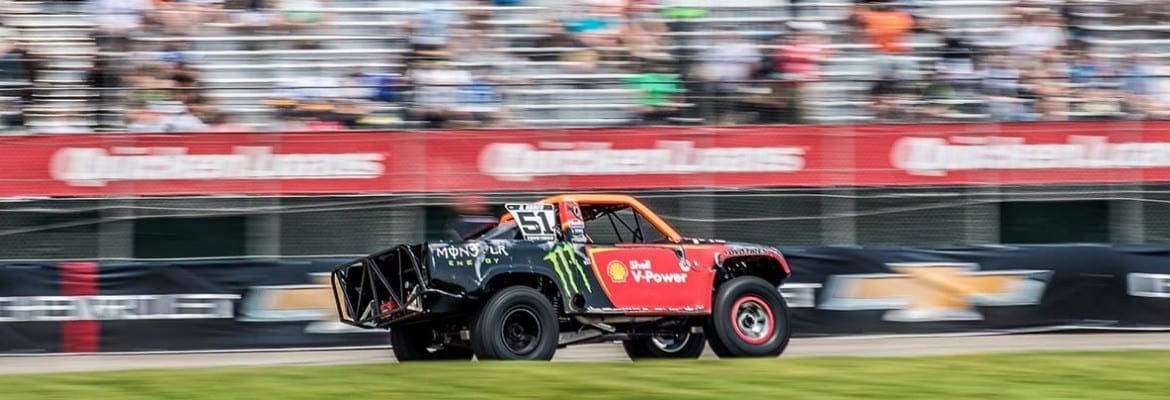 Átila Abreu faz ultrapassagem mais bonita do dia mas é tirado da pista na penúltima volta na Supertrucks