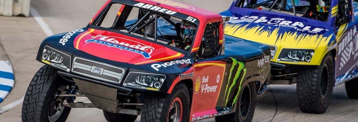 Átila Abreu leva susto em acidente mas se diverte em prova da Supertrucks em Detroit