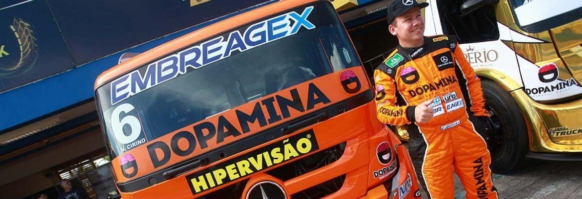 Marques e Cirino colocam Mercedes no grid da Copa Truck