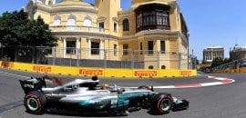 Hamilton diz que precisa encontrar ritmo para classificação de amanhã