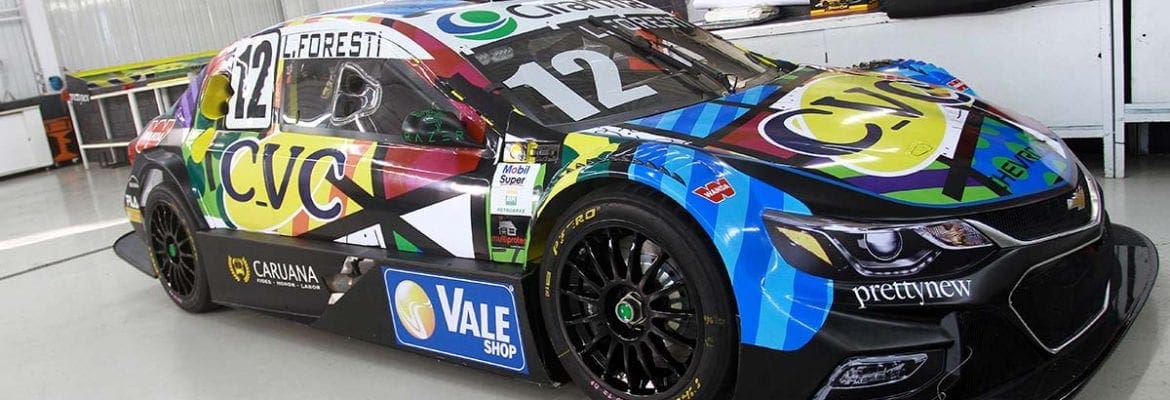 Romero Britto cria design especial de carro de Lucas Foresti para a Corrida do Milhão