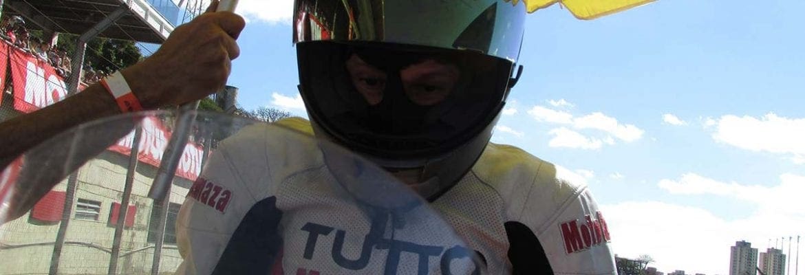 Suzane Carvalho mantém a vice-liderança na Superbike