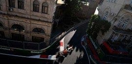 Verstappen liderou as duas sessões desta sexta-feira no Azerbaijão