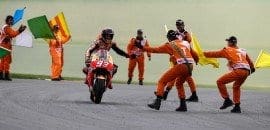 Marc Marquez vence na Alemanha e assume liderança do campeonato