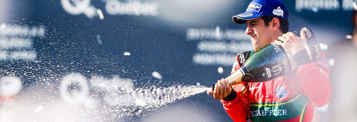 Lucas di Grassi sagra-se campeão em prova vencida por Vergne