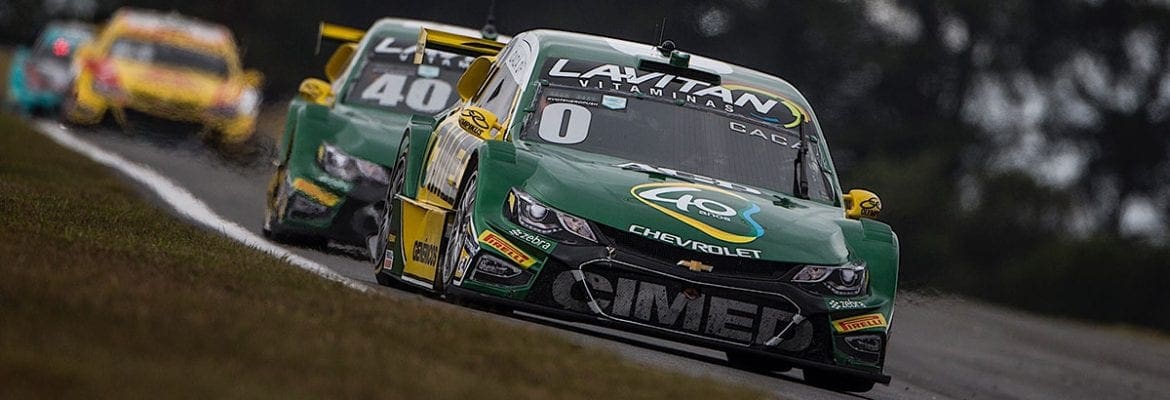 Marcos Gomes e Cacá Bueno sobem no pódio e de novo ficam perto da conquista do Milhão