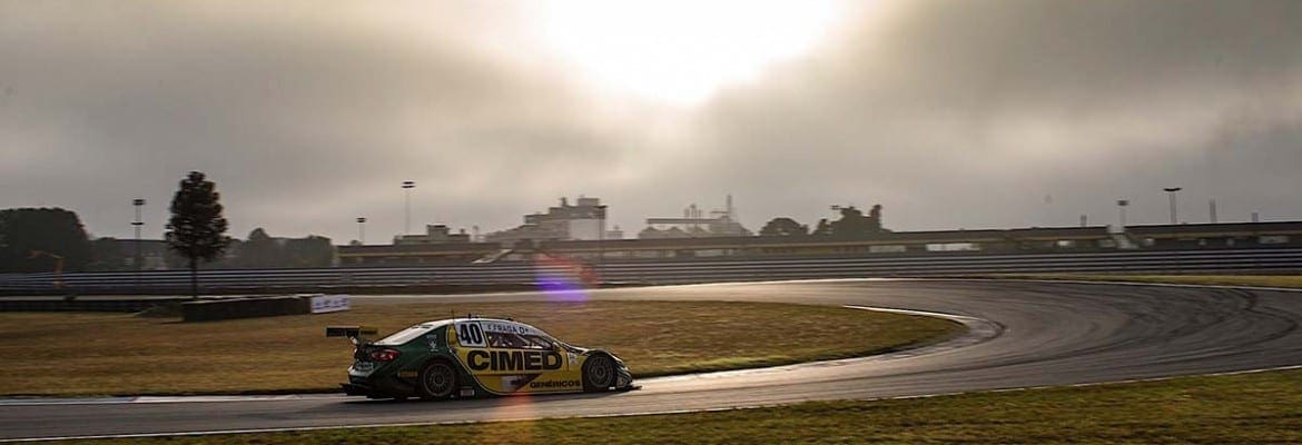 Corrida do Milhão terá 3 carros da Cimed Racing entre os 7 primeiros, com Gomes e Fraga na 2ª fila