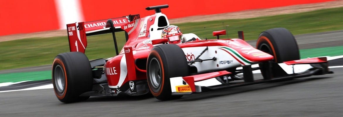 Leclerc toma susto, mas vence de ponta a ponta em Silverstone