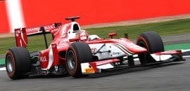 Leclerc toma susto, mas vence de ponta a ponta em Silverstone