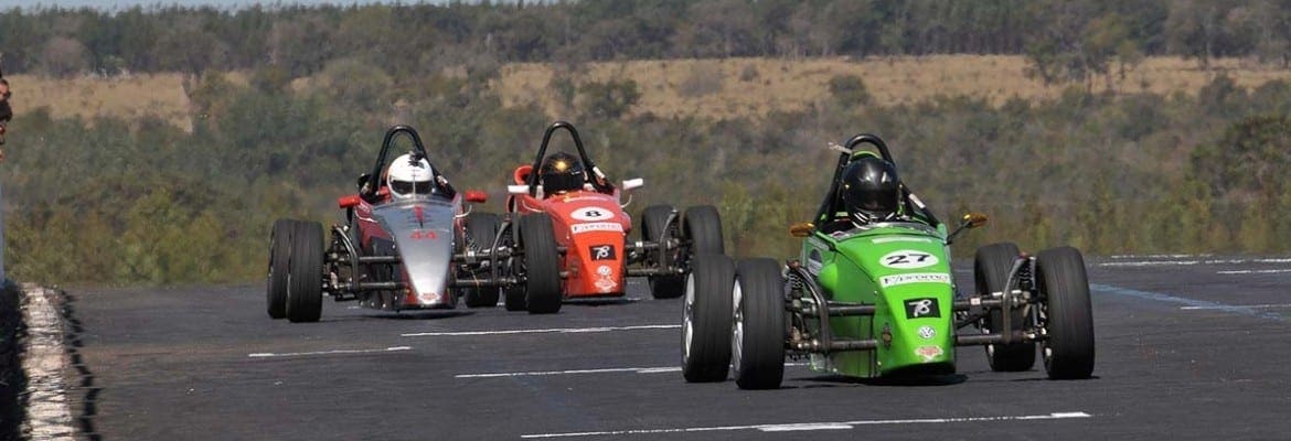Piloto de Campo Grande dá show na estreia da Fórmula Vee no Mato Grosso do Sul