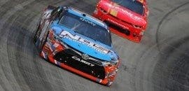 Kyle Busch absoluto vence em Bristol pela Xfinity