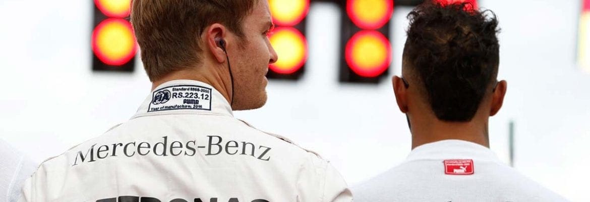 Rosberg afirma que rivais são mais consistentes que Hamilton