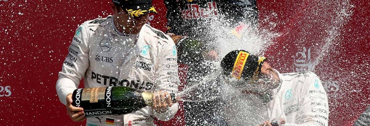 F1: Rosberg revela “grande problema” com Hamilton e a surpreendente tradição natalina entre os rivais