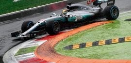 Lewis Hamilton crava a pole position em sessão caótica em Monza e bate o recorde de Schumacher