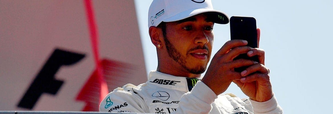 VÍDEO: A “bola fora” de Lewis Hamilton durante o final de semana da Fórmula E em Hong Kong