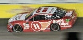 Denny Hamlin supera Martin Truex Jr. no fim e vence em Darlington