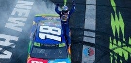Kyle Busch vence etapa tumultuada em New Hampshire