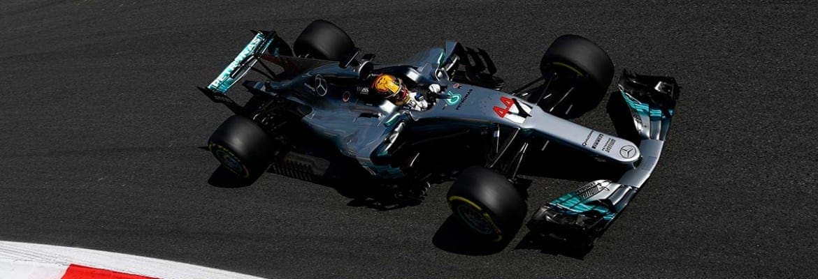Hamilton: “Parece bastante apertado entre nós e a Ferrari”