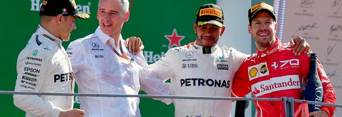 Apesar dos rumores da Ferrari, Mercedes segue confiante em manter Hamilton