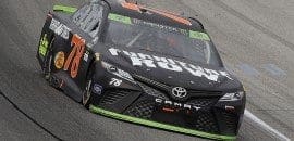 Martin Truex Jr. vence primeira corrida dos playoffs em Chicago
