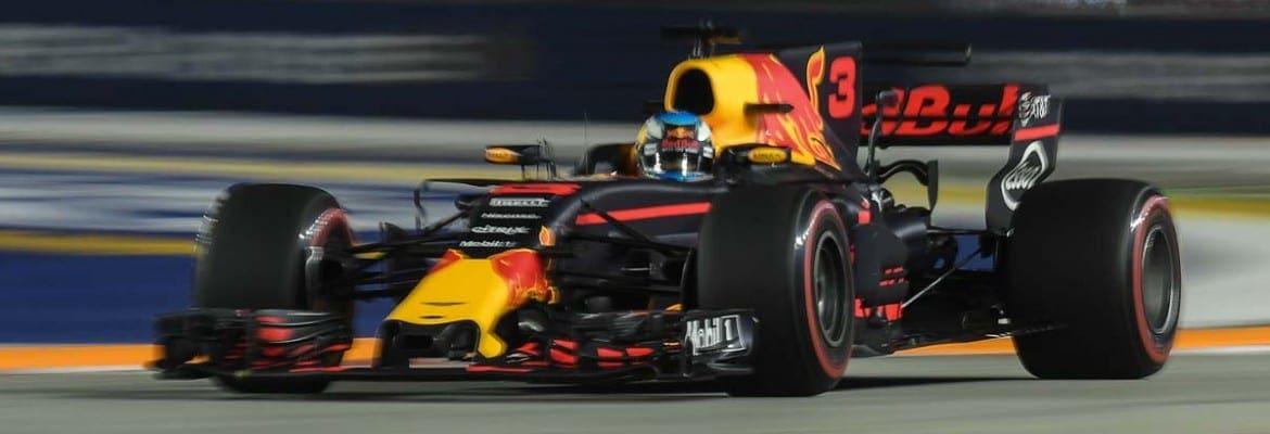 Com dobradinha da Red Bull, Ricciardo coloca meio segundo de vantagem no TL2