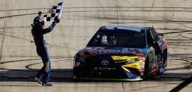 Kyle Busch aproveita chance e garante a vitória em Dover