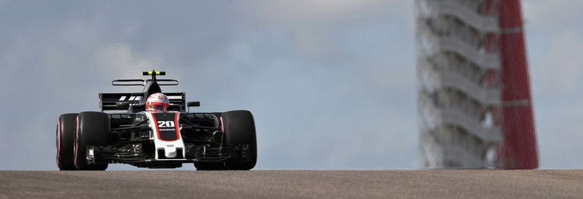 Kevin Magnussen é punido por atrapalhar volta classificatória de Sergio Perez